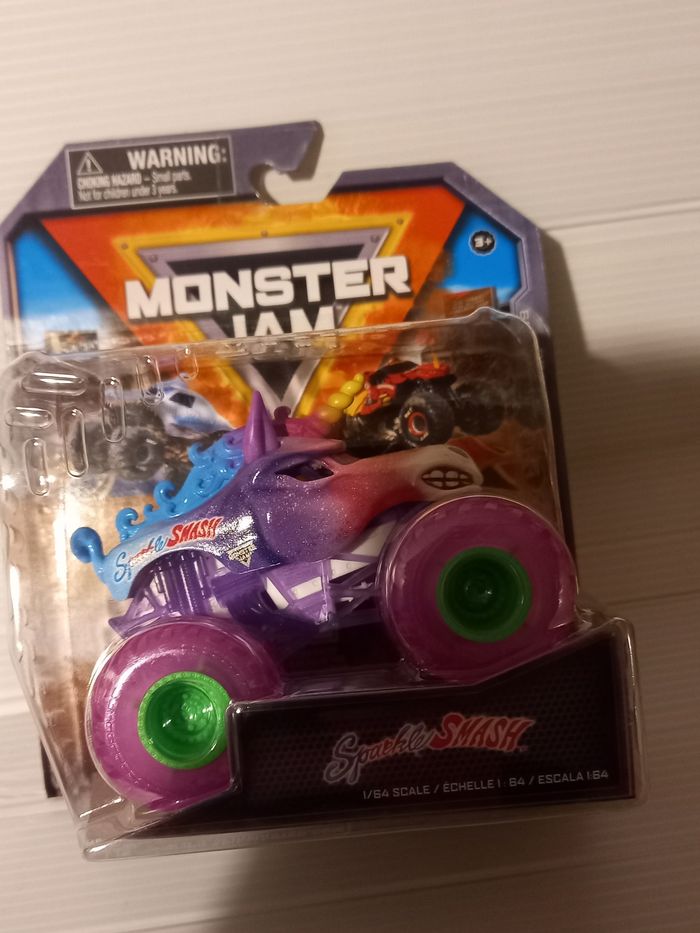 Monster jam sparkle smash roue rose - photo numéro 3