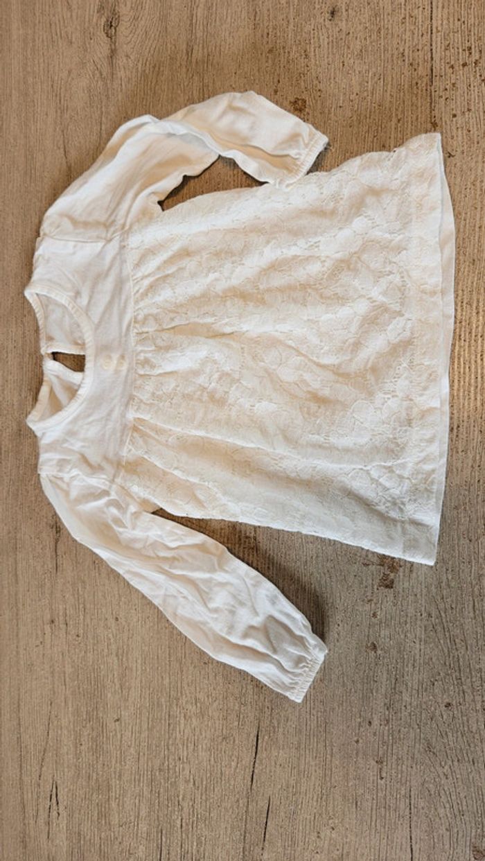Blouse blanche classique à manches longues avec dentelle, Young Dimension, 2/3 ans, jamais mise - photo numéro 3