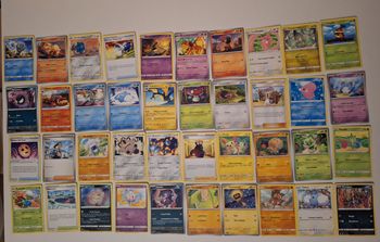 Lot de 40 cartes Pokemon