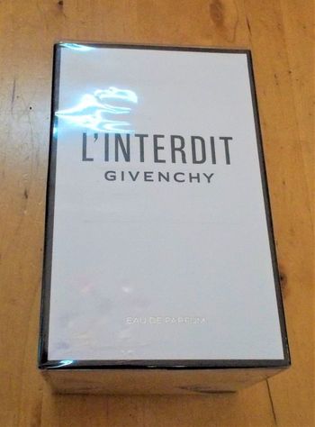 Parfum  GIVENCHY "L'Interdit"