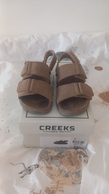 Chaussures été pointure 25