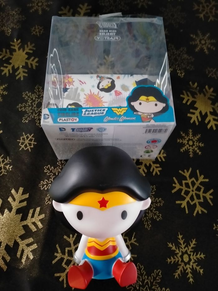 Tirelire Wonder woman Justice League - photo numéro 2