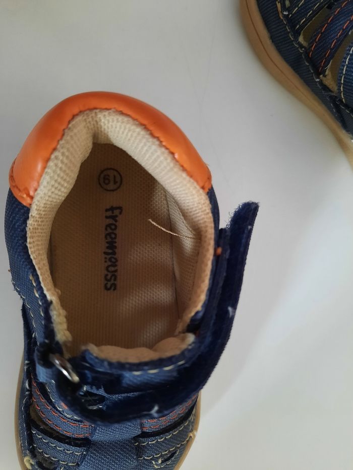 Chaussures type sandales pointure 19 Freemouss - photo numéro 2