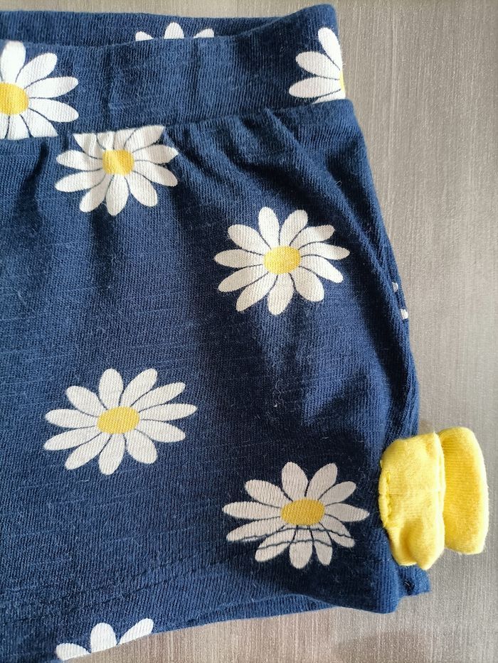 Short Marguerite 9 mois - photo numéro 2