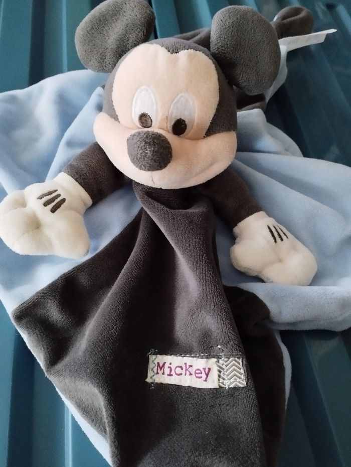 Doudou couverture Mickey