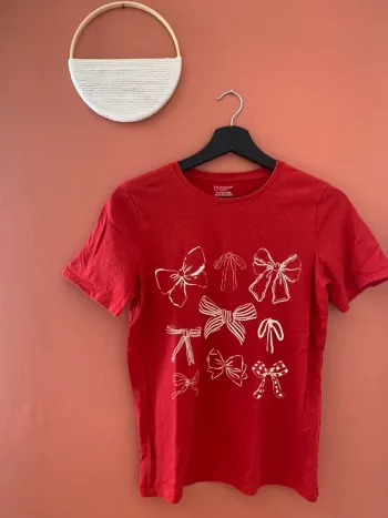 T-shirt rouge fille Primark – 13/14 ans – Imprimé nœuds