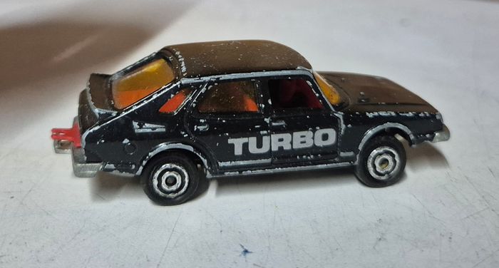 Voiture miniature vintage majorette saab turbo noir n284 1/64 - photo numéro 3