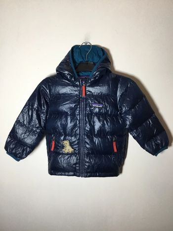 Doudoune à capuche pour enfant Patagonia bleu marine taille 2T (18/24 mois) 163