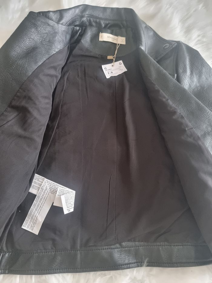 Neuve  (non portée)🏷🩷🌸⚘️ superbe veste simili cuir 8 ans fille 🩷🌸⚘️ - photo numéro 5