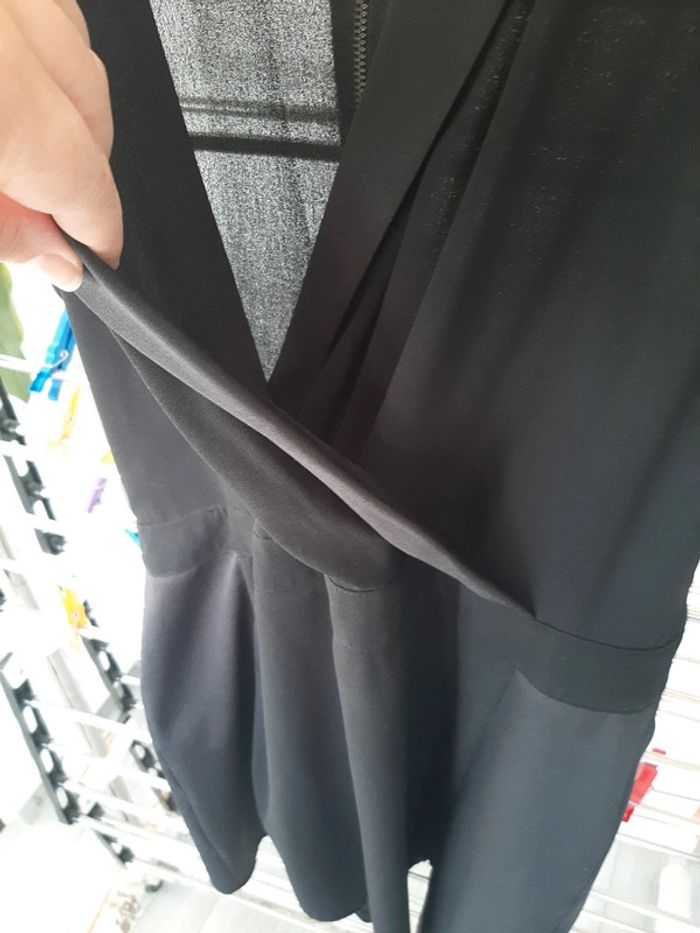 Robe noire - photo numéro 3