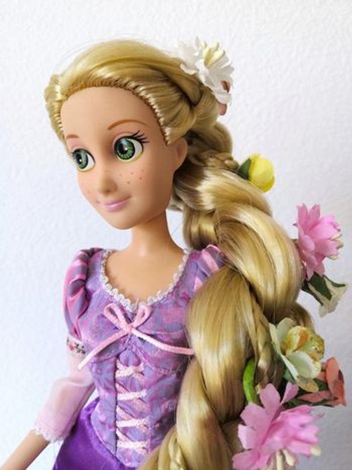 Ensemble de poupées Raiponce et Flynn Disney NEUVES - photo numéro 7