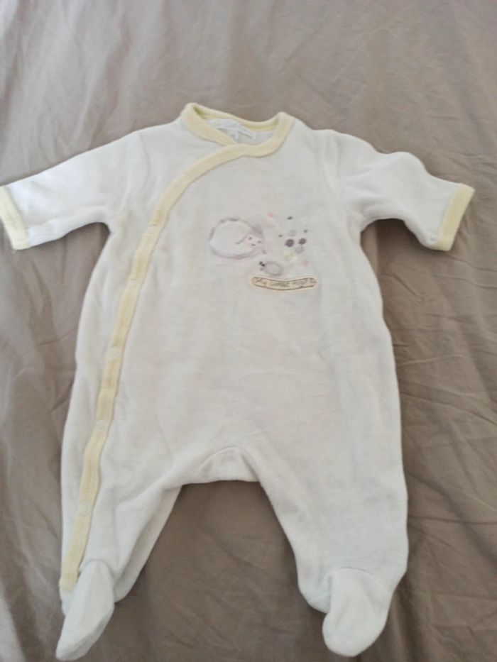 Lot de 6 pyjamas, taille 1 mois - photo numéro 2