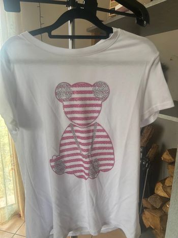 Teeshirt blanc nounours rose devant