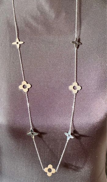 Collier sautoir réglable trèfles fleurs acier inoxydable argent de qualité