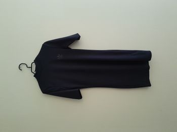 Robe Adidas The Brand with the 3 Stripes