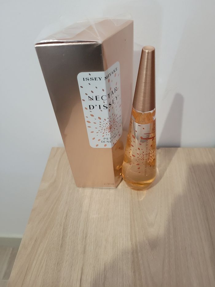 Parfum Issey Miyake "Petale de Nectar" 90ml - photo numéro 2