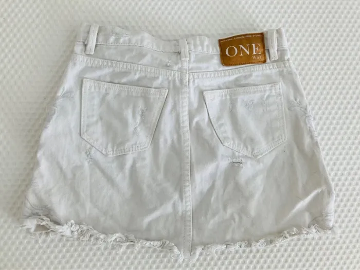 Mini jupe blanche en jean denim blanc neuve - photo numéro 2