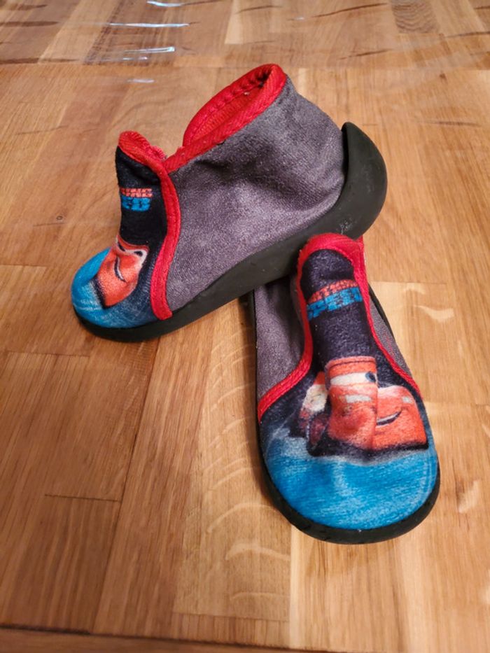 Chaussons Cars Pointure 25 - photo numéro 2