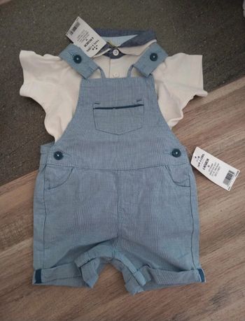 Salopette short + polo neuf avec étiquette 6 mois