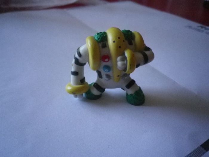 FIGURINE POKEMON