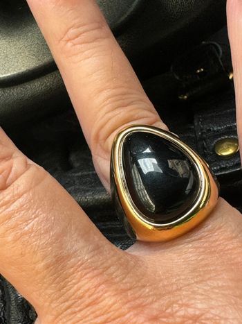 Grosse bague acier inoxydable or pierre noire taille 54 neuve