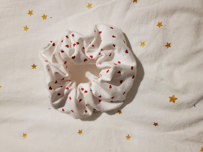 Chouchou / Elastique - Blanc/Point Rouge