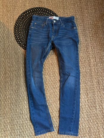 Jean slim Lévis taper