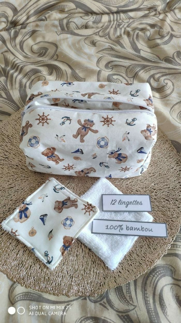 12 lingettes lavables et sa trousse de toilette neuf
