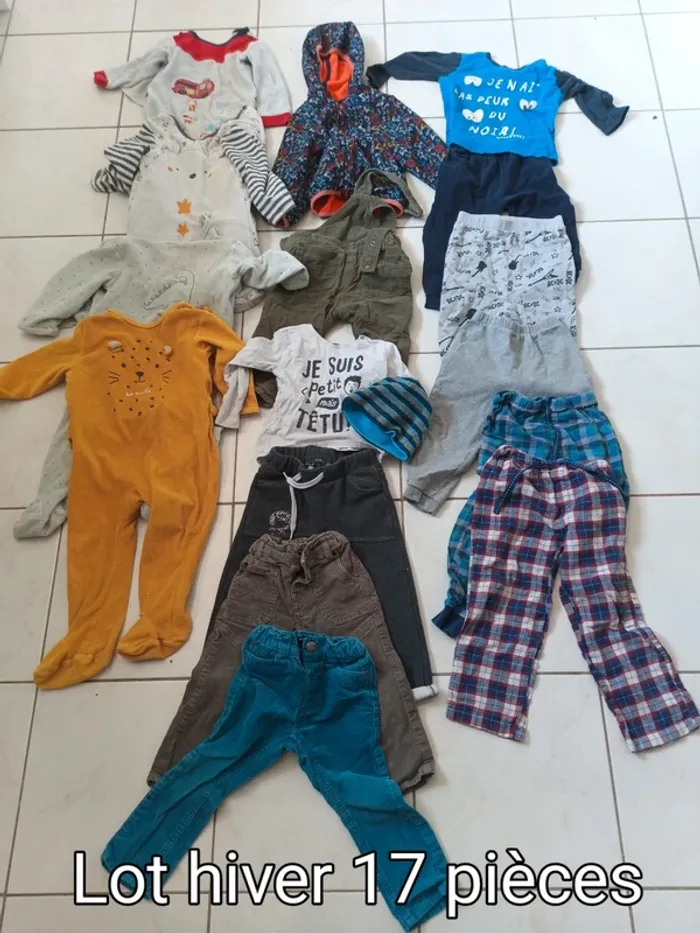 Lot 17 vêtements garçon 24 mois