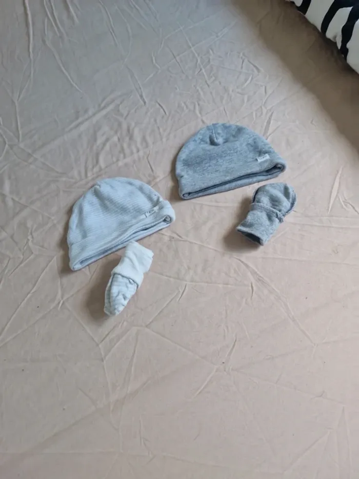 Bonnets + moufles bébé