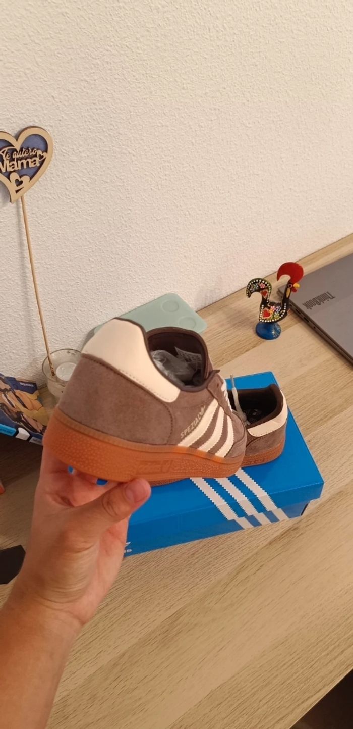 Nouveau Adidas Handball Spezial Marron Taille 36 - photo numéro 4