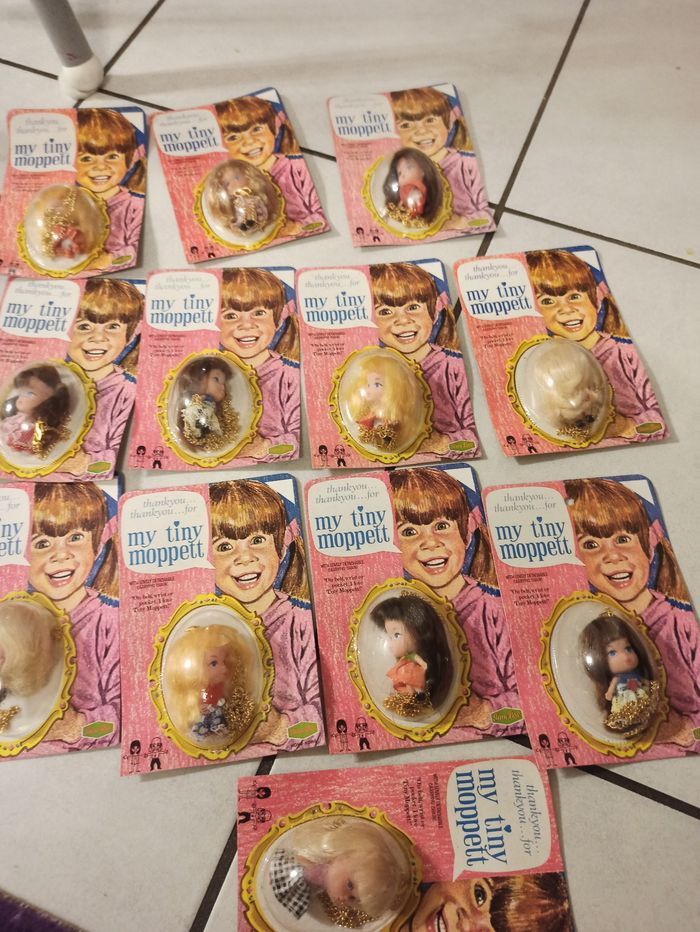 Mini  poupée pendantif vintage  rare collection