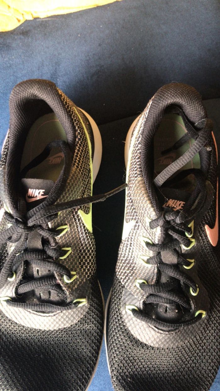 Nike baskets pointure 38 - photo numéro 2