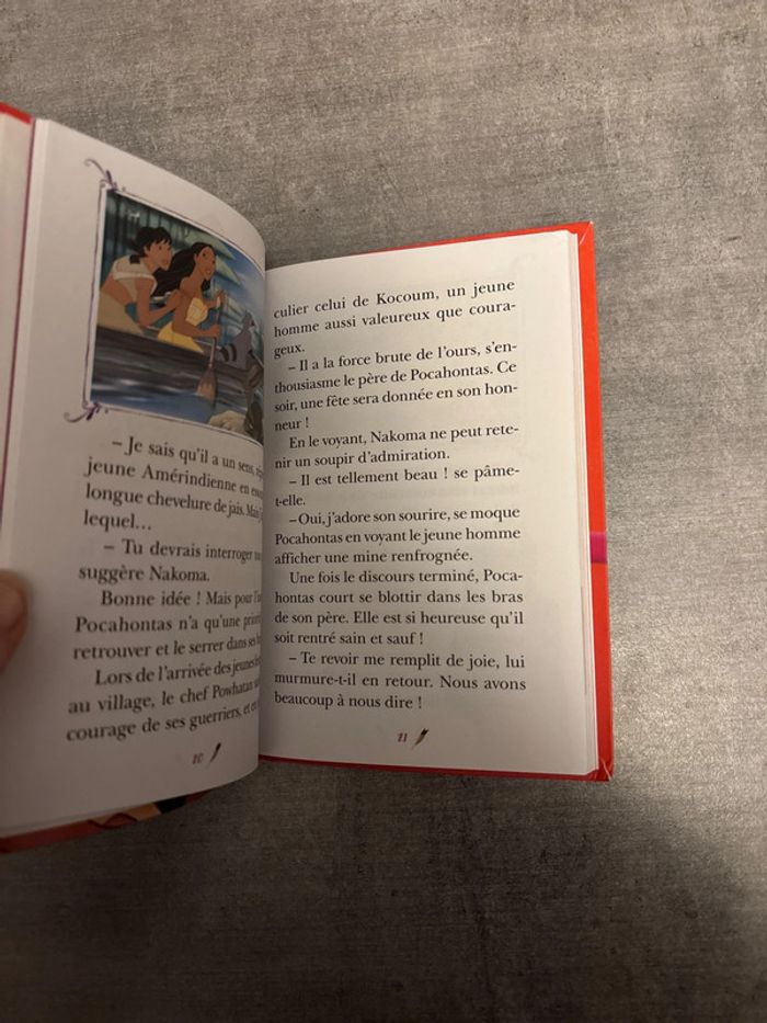 Livre Disney, la bibliothèque rose, Pocahontas - photo numéro 2