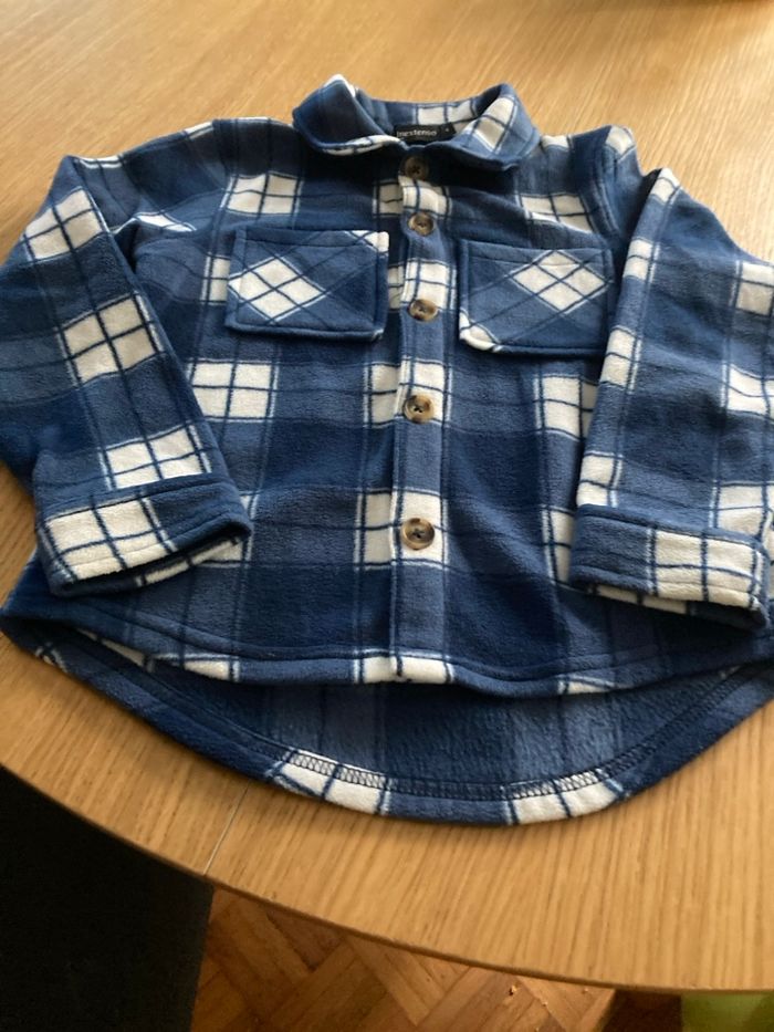 Sur chemise en lainage 8 ans