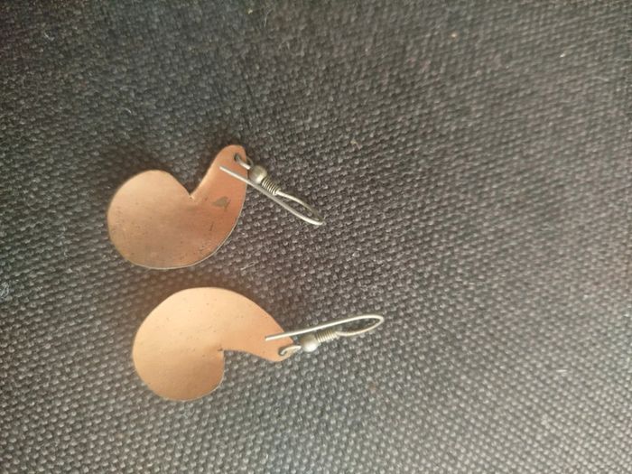 Boucles d'oreille très bon état - photo numéro 2