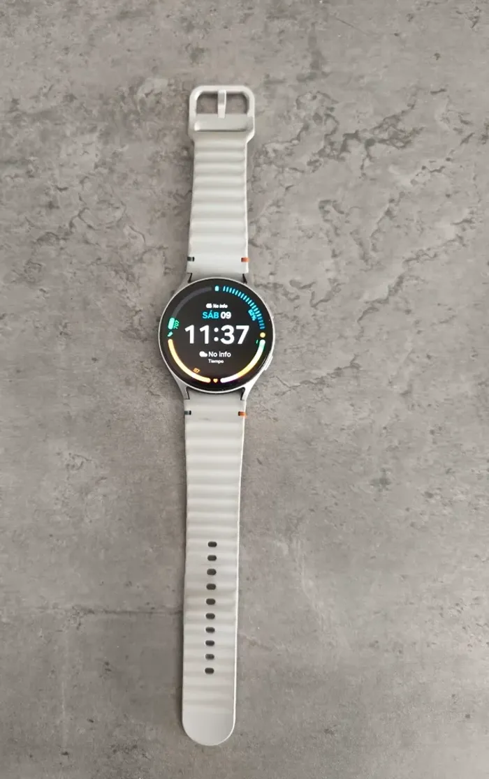 Samsung Galaxy Watch 7 LTE - photo numéro 2