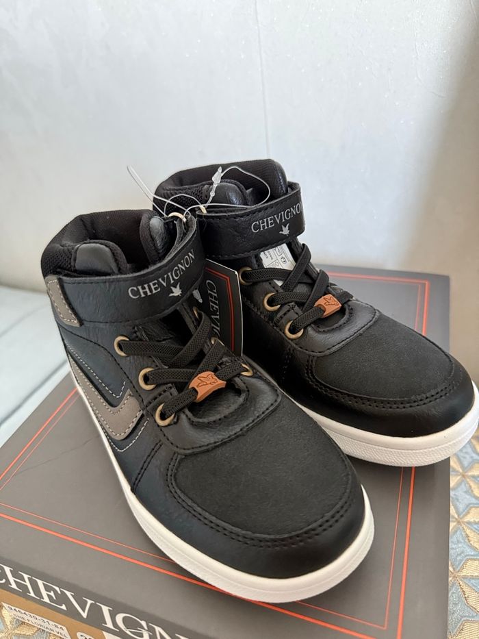 Basket montante Chevignon 29 neuf - photo numéro 3