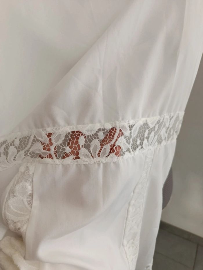Robe blanche dentelles Taille S - photo numéro 3