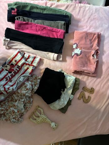 Lot vêtements fille 12 mois
