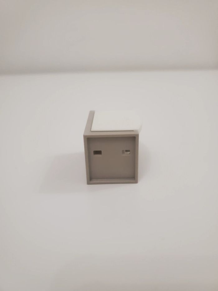 Playmobil Meuble chambre enfant, Un  bureau gris et blanc très bon état - photo numéro 2