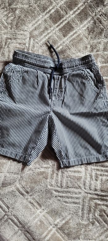 Short à lignes 