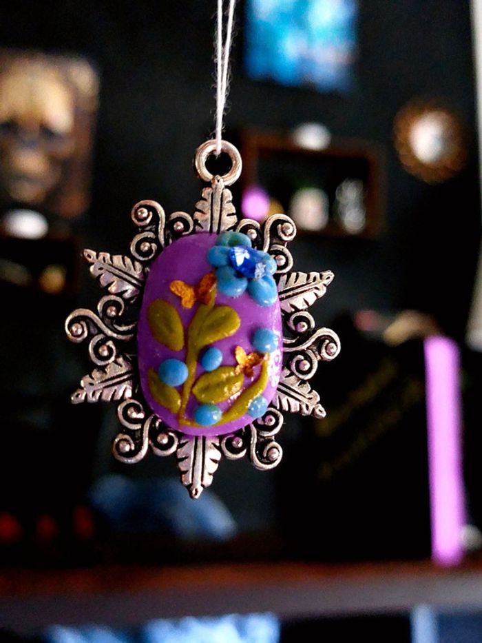 Magnifique pendentif style vintage victorien bohème