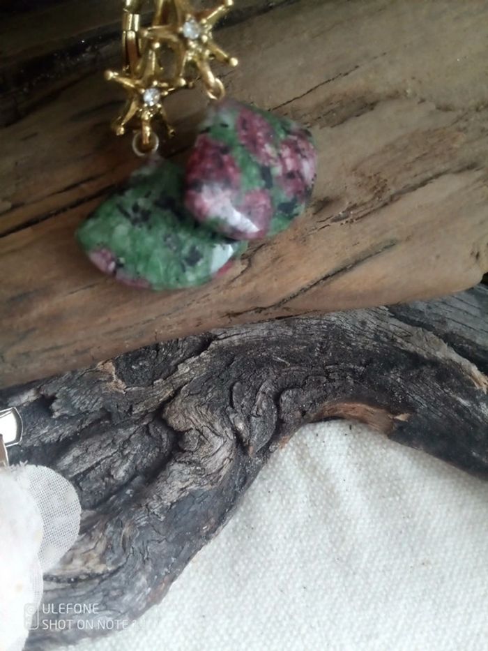 Boucles d'oreilles bohèmes pierres de rubis sur zoisite - photo numéro 3