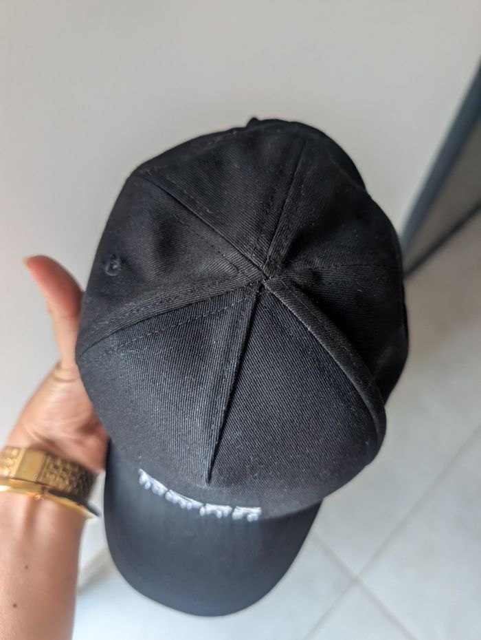 Casquette Hugo boss 3/5 ans - photo numéro 2