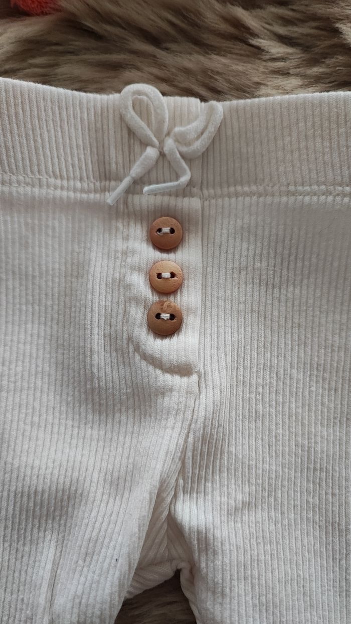 Legging blanc crème Kiabi 1 mois - photo numéro 3