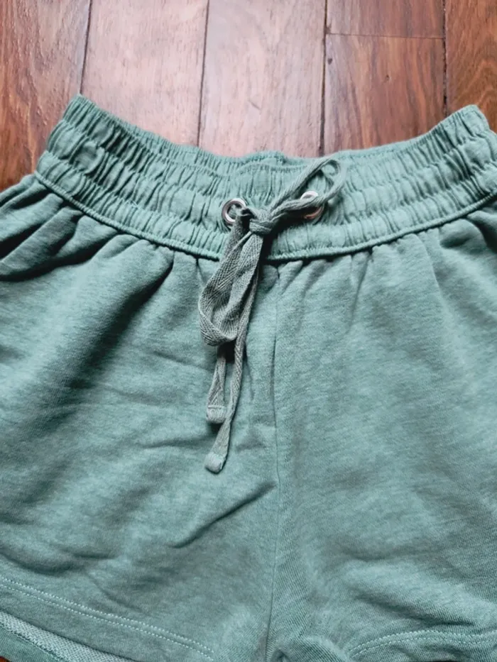 Short H&M taille XS - photo numéro 3