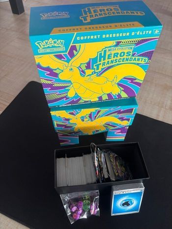 Pack Pokémon - Héros Transcendants (+cartes)