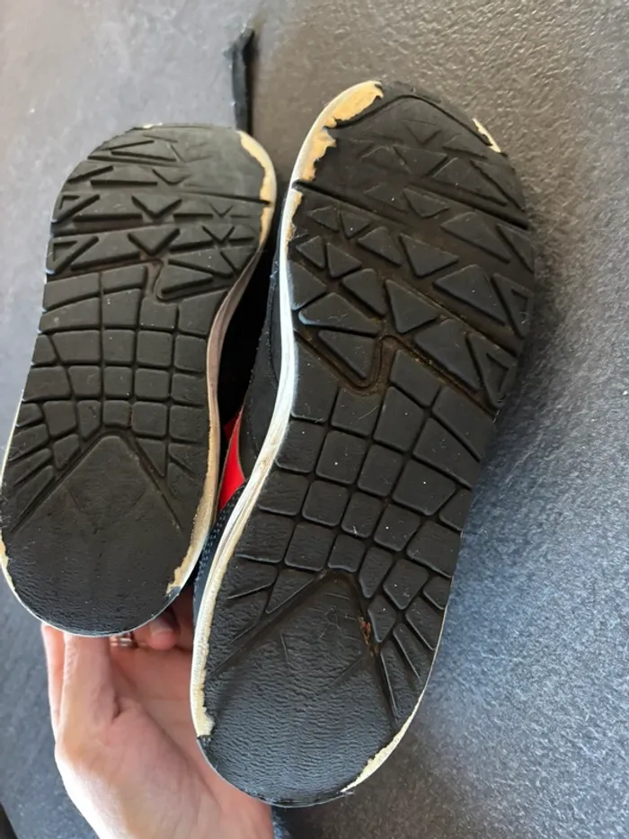 Basket garçon Skechers à mémoire de forme taille 36 en bon état - photo numéro 6
