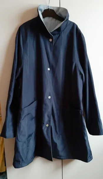 Imperméable réversible bleu marine et gris